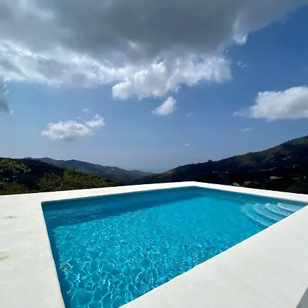 Felicidad Sayalonga Rural Holiday home